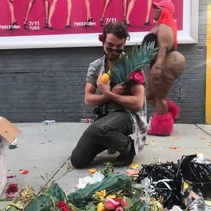 Meet your Posher, Tom